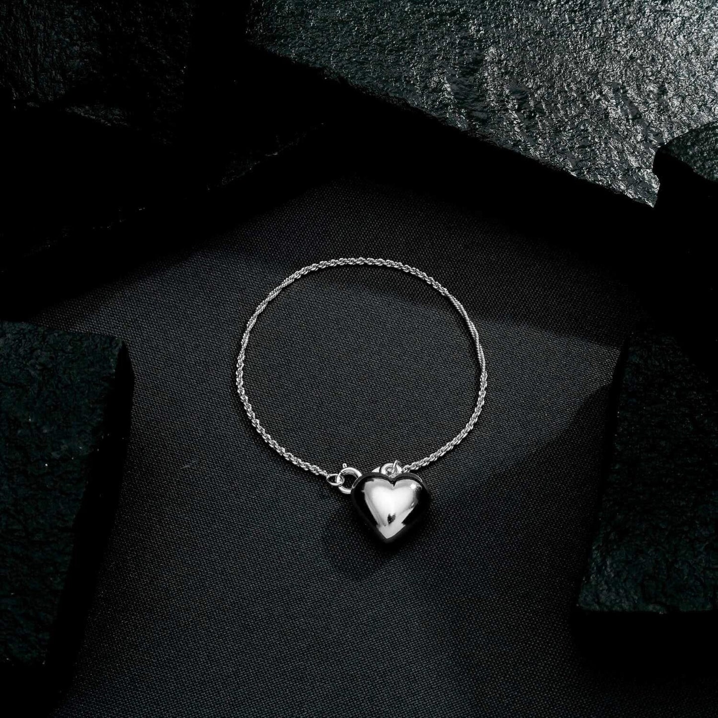 Pulseira Prateada de Cordão Baiano com Coração Pulseiras Hub Joias