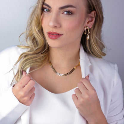 Colar Anabella Dourado Chocker de Seta