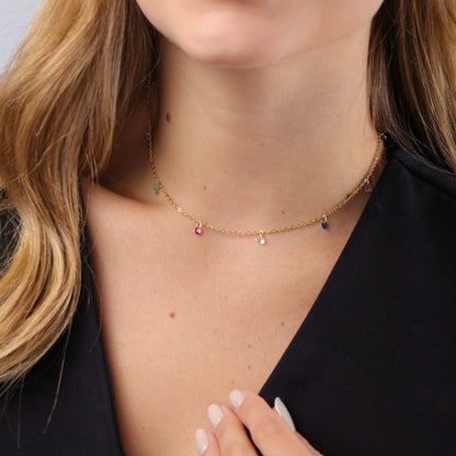 Colar Amarílis Dourado Chocker Pontos de Luz Coloridos Cristais