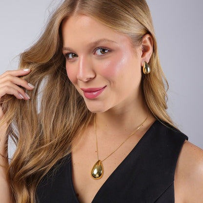 Brinco Kiara Dourado Gota