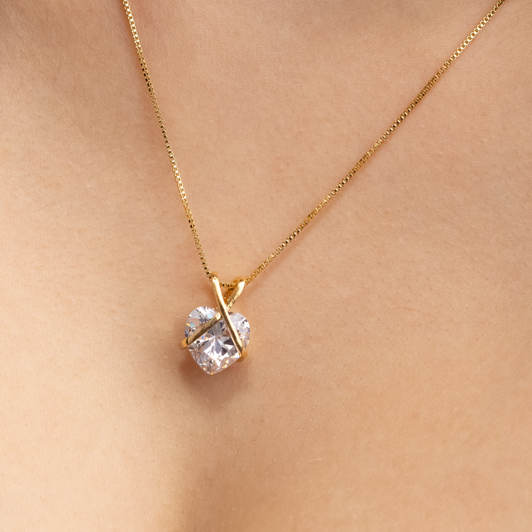 Colar Beauty Dourado de Zircônia em Formato de Coração - Fonttani