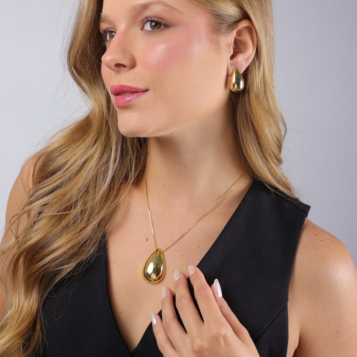 Colar Samyra Dourado de Gota - Fonttani